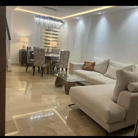 Puerto Banus 3 *